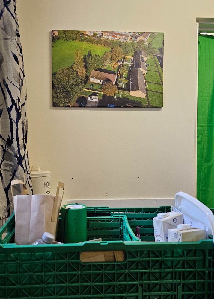 Canvas Donated to Oaklands Community Centre